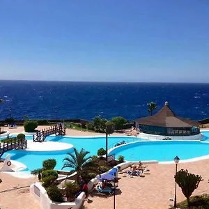 https://rocas-del-mar-holiday.adeje-hotels.com