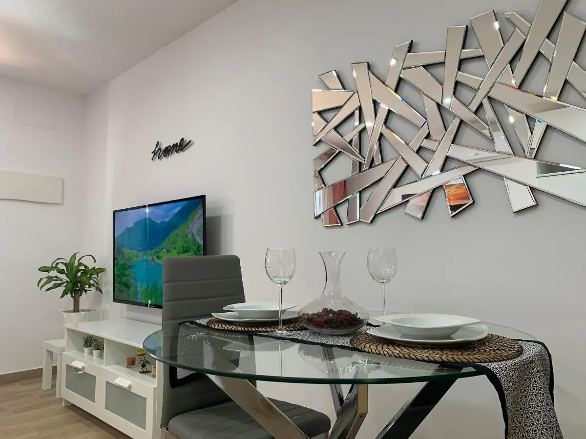 A Estrenar Preciosa Suite-Céntrico-Con Jardín y Porche Torremolinos Apartamento