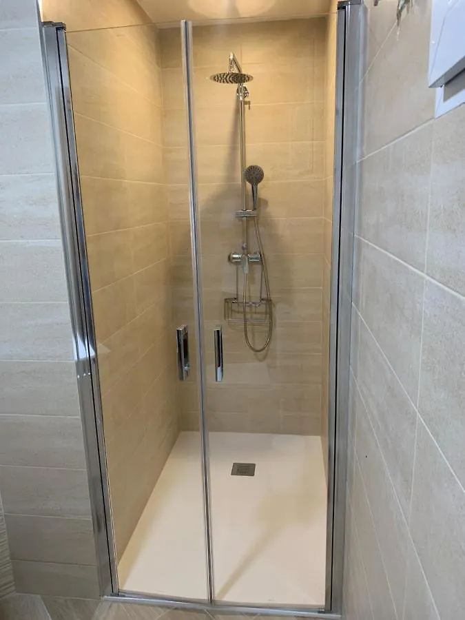 A Estrenar Preciosa Suite-Céntrico-Con Jardín y Porche Torremolinos